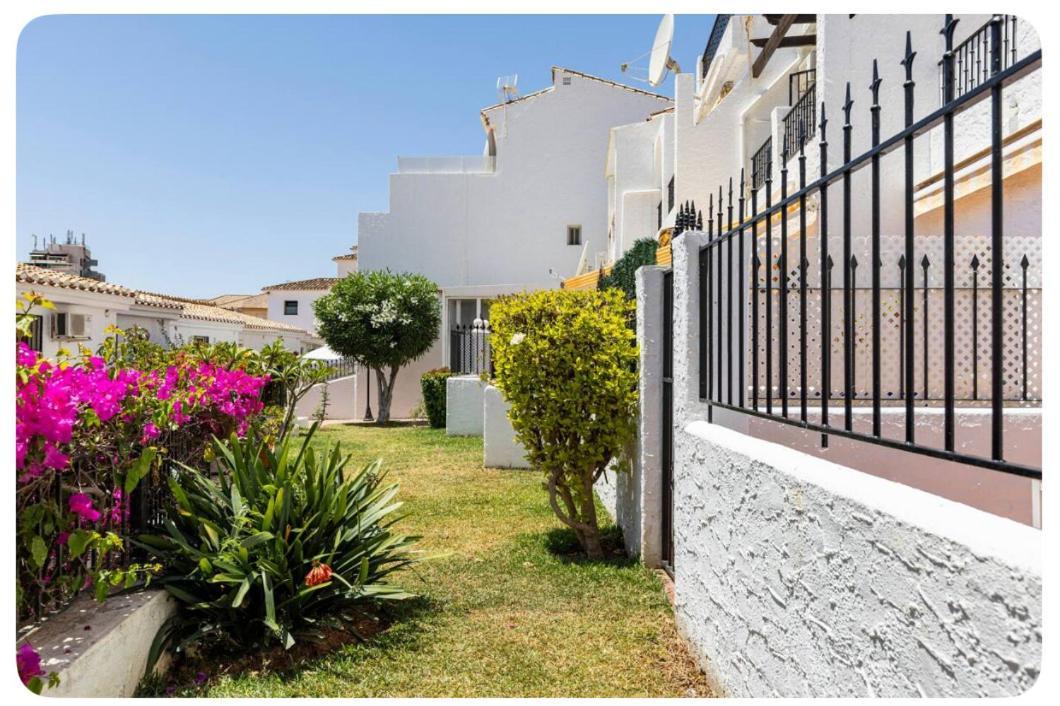 La Casa En La Carihuela Playa A 4 Minutos A Pie Villa Torremolinos Kültér fotó