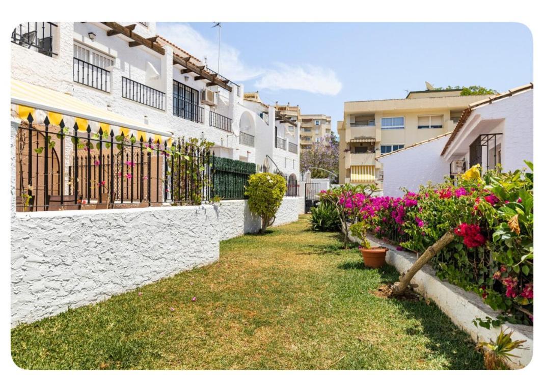 La Casa En La Carihuela Playa A 4 Minutos A Pie Villa Torremolinos Kültér fotó